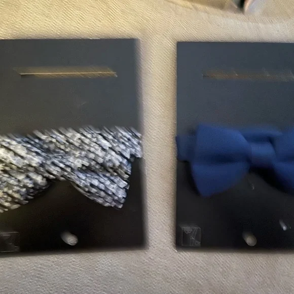 Clip on bow ties set of two one blue and one floral - Picture 3 of 3